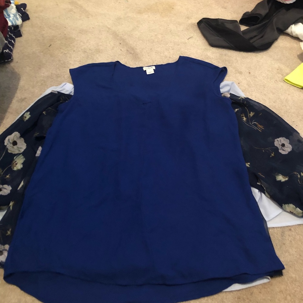 blouses - Picture 7 of 8